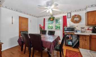4 Marietta Dr, Albany, NY 12205