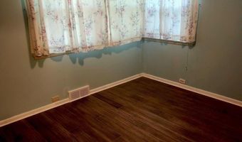 917 NW 3rd St, Abilene, KS 67410