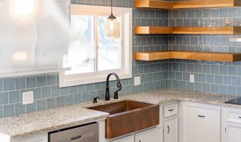 4912 Holly Hill Rd, Albany, GA 31721