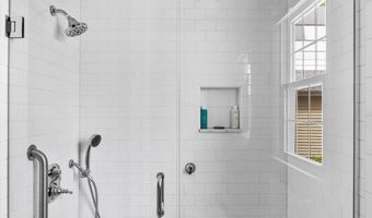 1486 Washington St, Bath, ME 04530