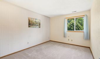 2935 CEDARWOOD Ct, Albany, OR 97322