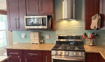258 Misty Ln, Amherst, NY 14051