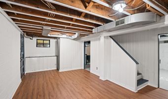 5621 HUNTINGTON Pkwy, Bethesda, MD 20814