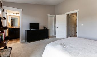 280 W 710 N, Centerville, UT 84014
