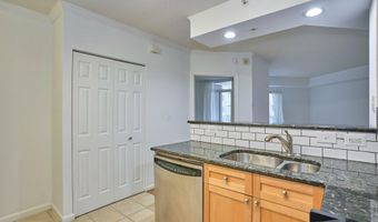 3101 N HAMPTON Dr 1215, Alexandria, VA 22302