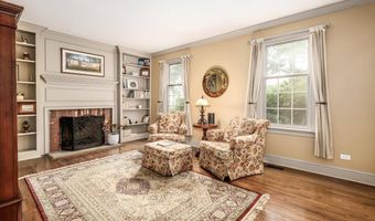 2 Raven Crest Dr, Bethel, CT 06801
