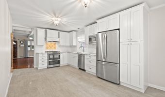 60 Heck Ave, Ocean Grove, NJ 07756