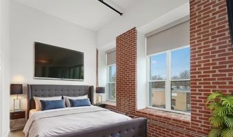 64 Mill St, Johnston, RI 02919