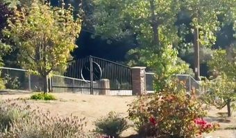 3008 N Victoria Dr, Alpine, CA 91901