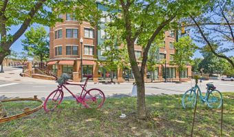 2101 N MONROE St #403, Arlington, VA 22207