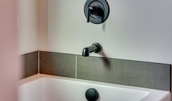 742 NW 28TH St, Battle Ground, WA 98604