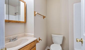 144 Riverview Dr, Anderson, MO 64831