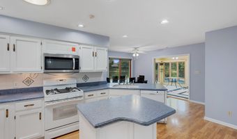 361 Country Woods Dr, Indianapolis, IN 46217
