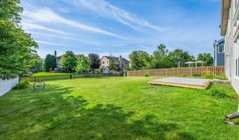 1831 Haverford Dr, Algonquin, IL 60102