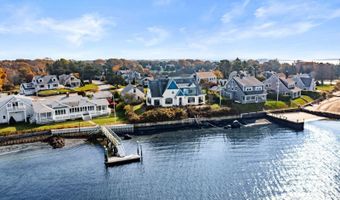 35 Benedict Rd, Bourne, MA 02532