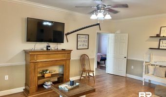 2259 E Laurel St, Atmore, AL 36502