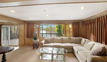 12 Georgiana Dr, Cumberland, RI 02864