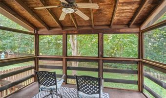 130 Holly Garden Dr, Ballwin, MO 63021