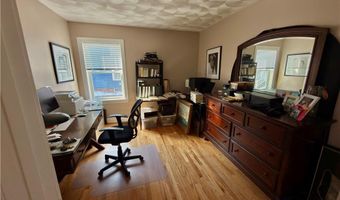 6 Wilson St, Bristol, RI 02809