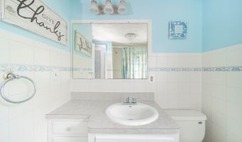 2217 Melody Ln, Anderson, IN 46012