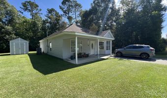 7054 W Perry St, Bay St. Louis, MS 39520