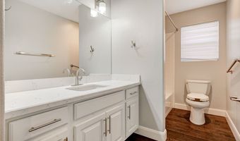 82 Moonlight Village Ln, Henderson, NV 89012
