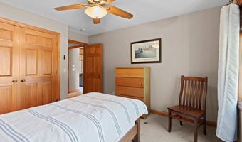 1900 E ORCHARD BLOSSOM Dr, Appleton, WI 54915