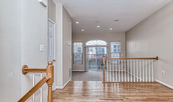 5832 COWLING Ct, Alexandria, VA 22304