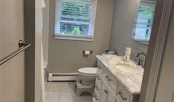 23 Granite St, Johnston, RI 02919
