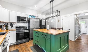 1016 N 10th St, Atchison, KS 66002