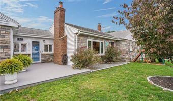 12 Dulles St, Cumberland, RI 02864