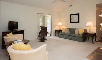 318 Corey Ln, Middletown, RI 02842