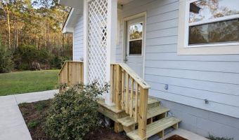 54 Hathcock Rd, Apalachicola, FL 32320