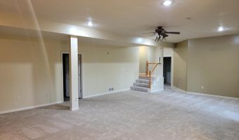 10458 Harmony Hills Dr, Aurora, IN 47001