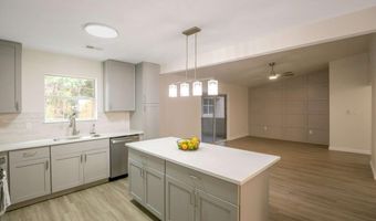 5204 Garrard, Savannah, GA 31405