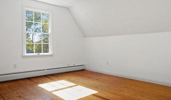 46 North Rd, Jamestown, RI 02835