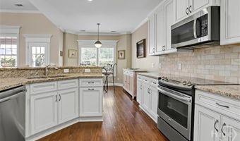 14 Cord Grass Ln, Savannah, GA 31405
