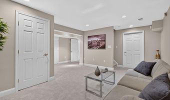 4714 8TH St S, Arlington, VA 22204