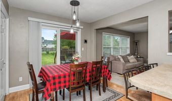 2517 Clayton Dr, Ames, IA 50010