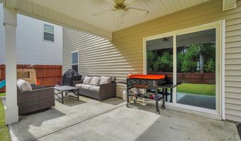 33 Chinquapin St, Beaufort, SC 29906