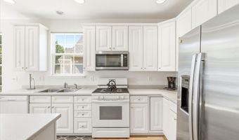 106 Lakeland Dr, Barnegat, NJ 08005