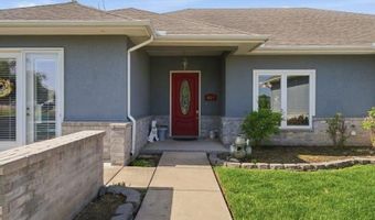 601 Stone Lake Cir, Augusta, KS 67010