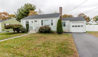189 Poplar Dr, Cranston, RI 02920