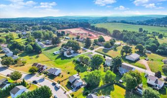 180 ABBOTTS Dr, Abbottstown, PA 17301