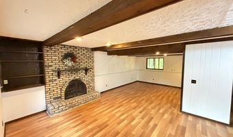 404 Cimarron Rd, Apple Valley, MN 55124
