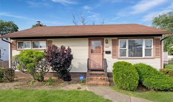 3422 Great Neck Rd, Amityville, NY 11701