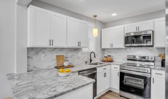77 MOULSTOWN Rd, Abbottstown, PA 17301