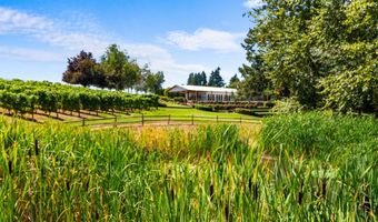 21358 OAK Ln, Aurora, OR 97002