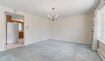 2 High Ridge Dr, Cumberland, RI 02864