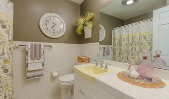 2003 Lynnwood Dr, Benton, AR 72015